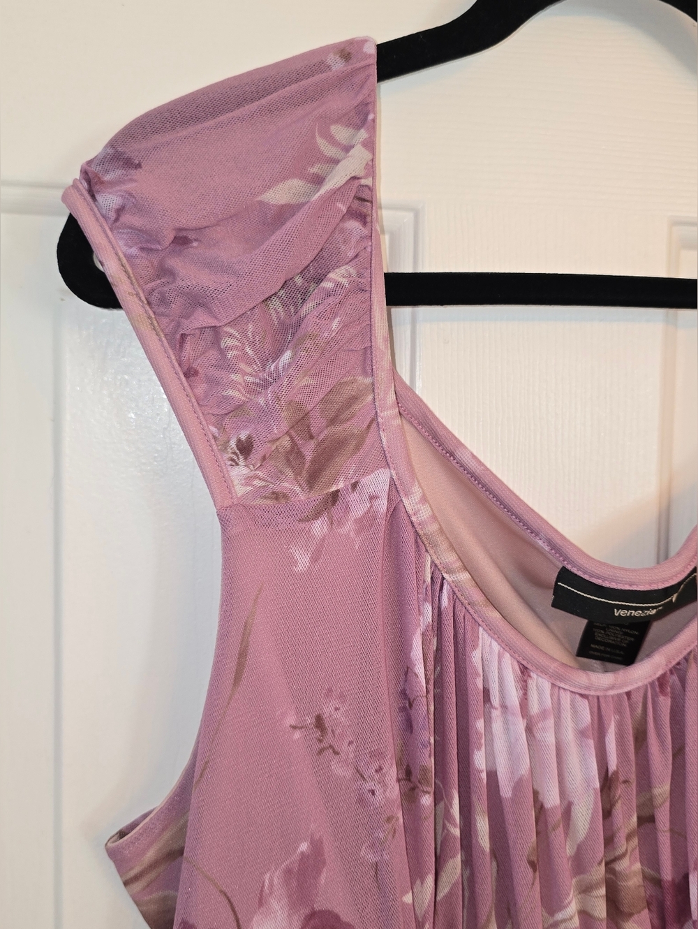 Venus Lavender Floral Cap-Sleeve Peplum Top - Picture 3 of 7
